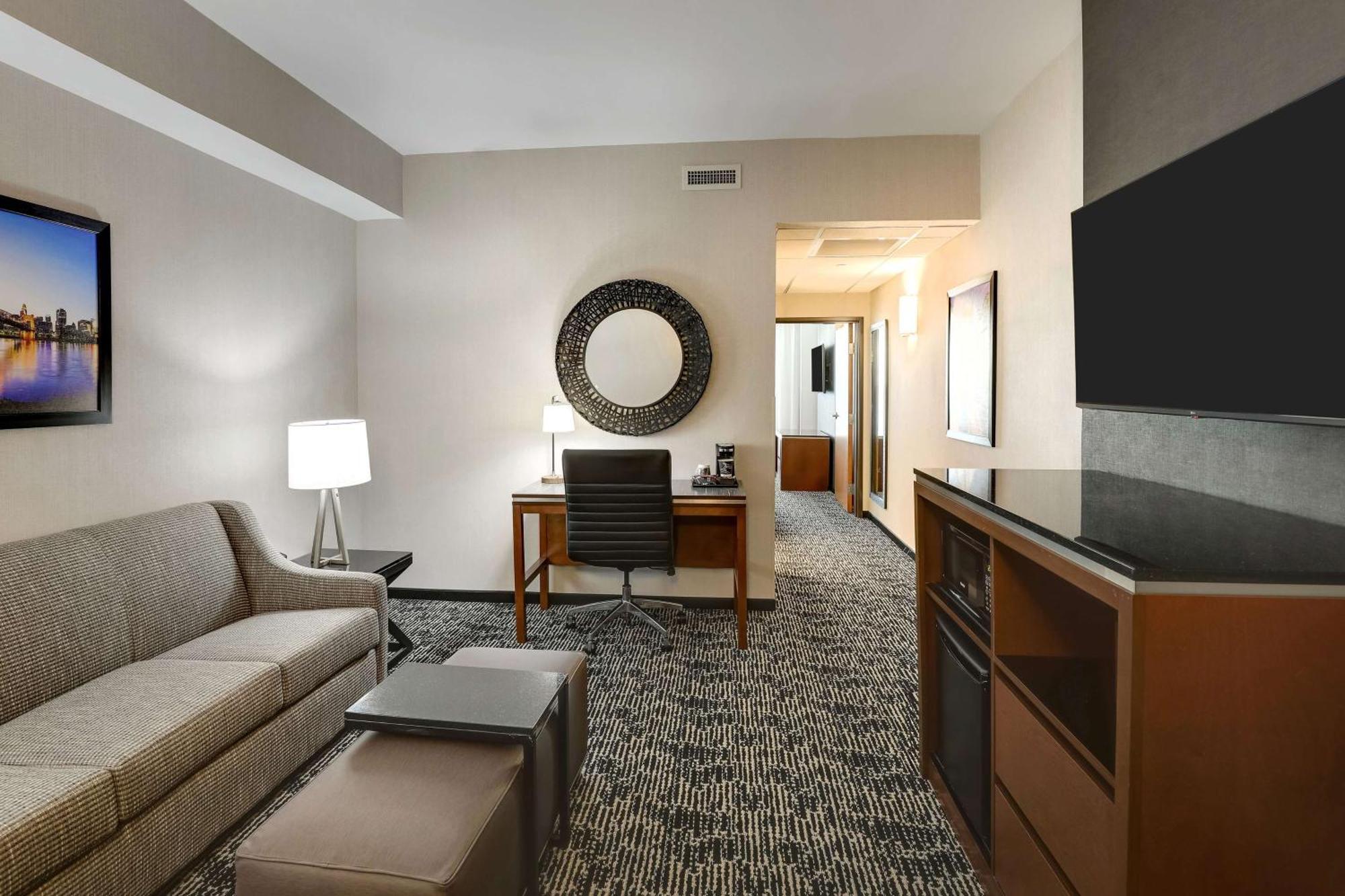 Drury Plaza Hotel Cincinnati Florence Exterior photo